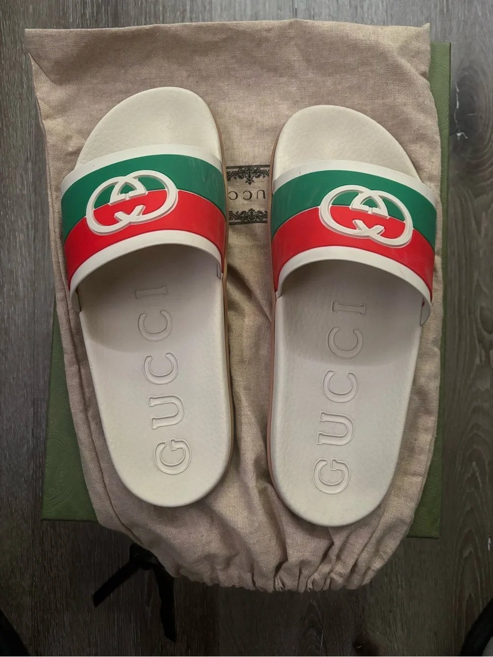Gucci White Slide Sandals with Red and Green Stripes